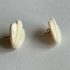Faux Mother of Pearl earrings/ pierced ears only/ shell shape/ measures 1 in
